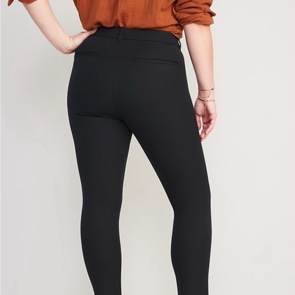 Old Navy Pixie Skinny High-Rise Pants Size 12 – Red / Black / Coral / Olive - Picture 4 of 9